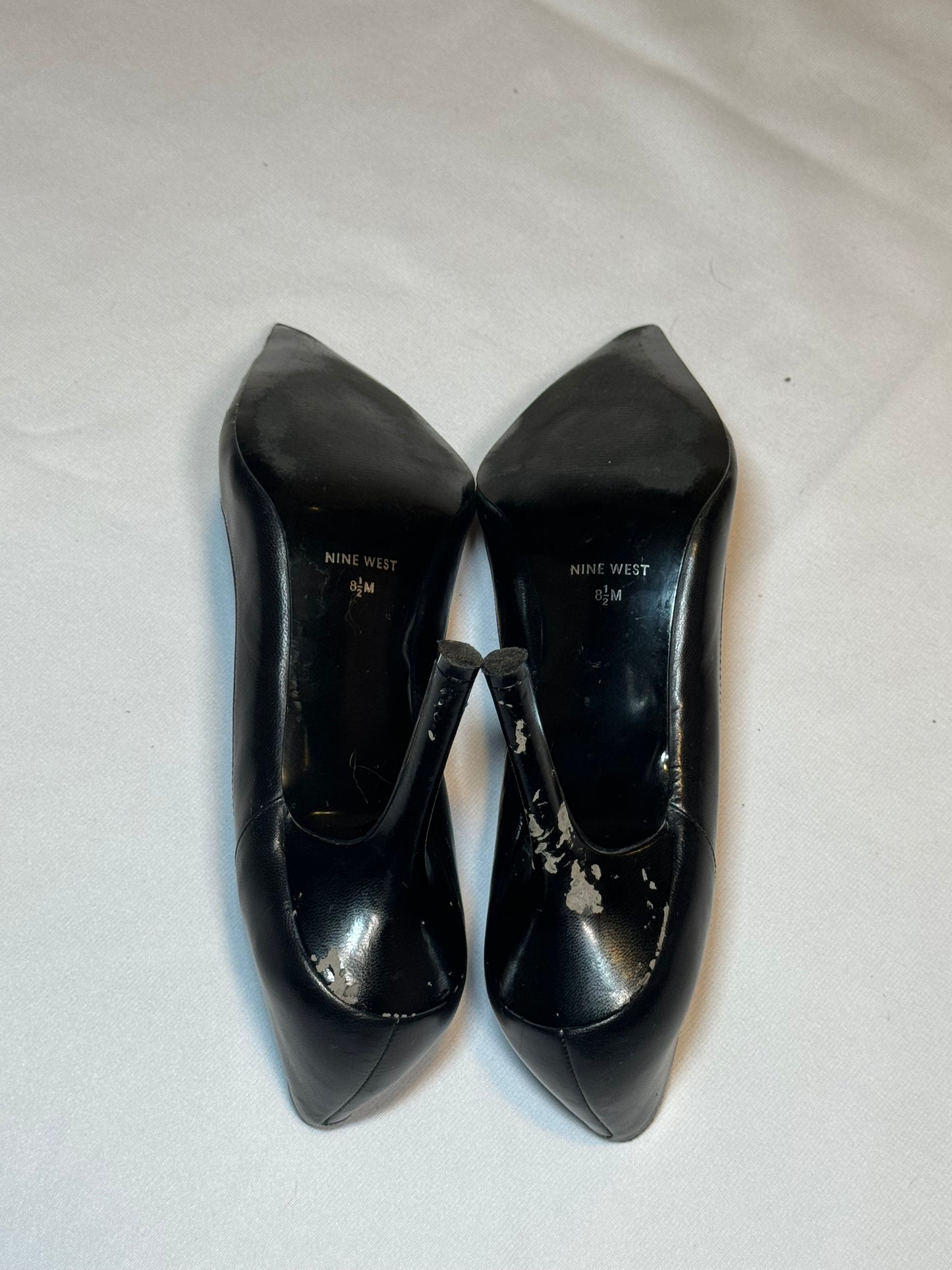 Vintage Y2K Nine West Black Leather Pumps