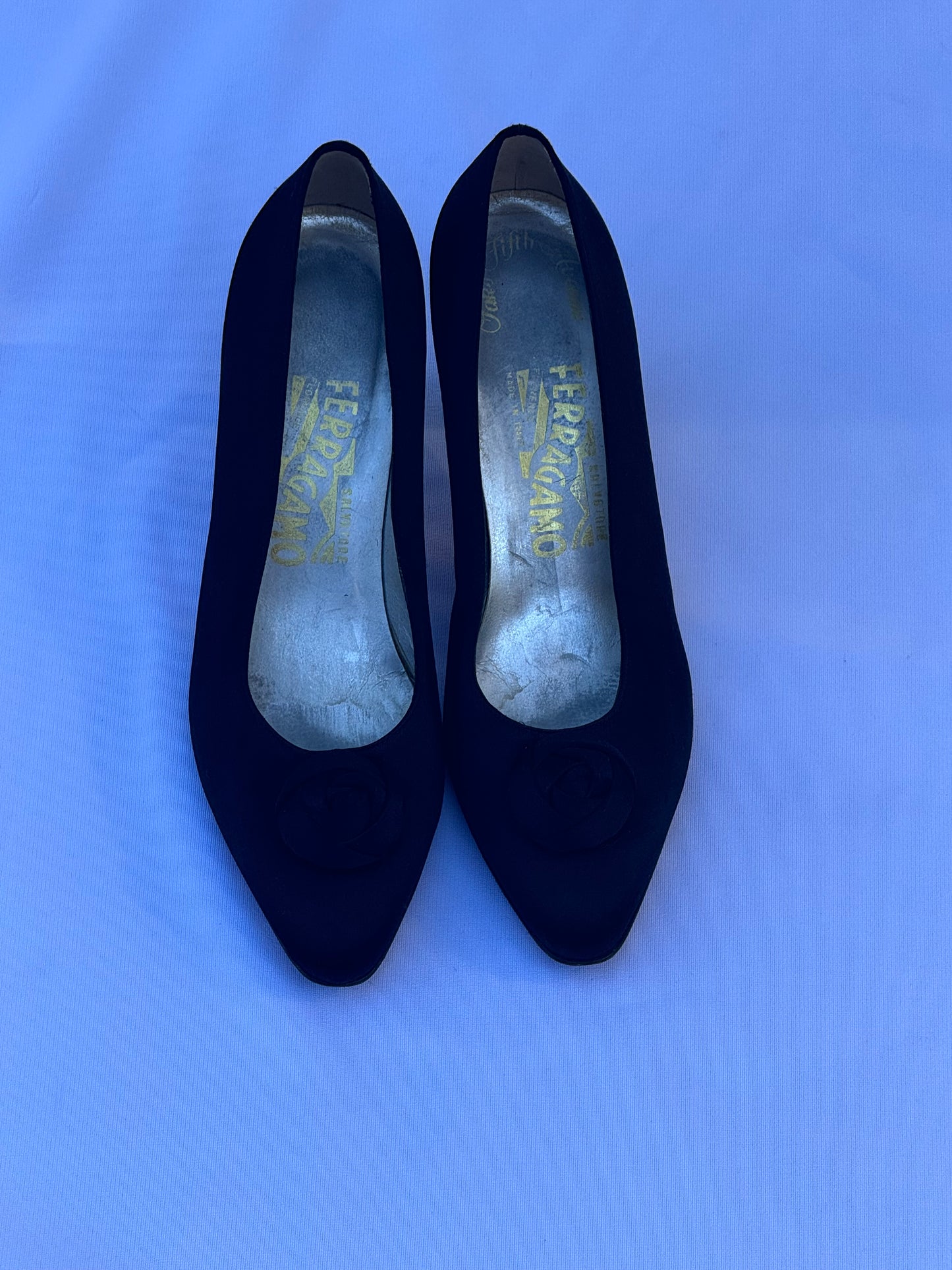 Vintage y2k Salvatore Ferragamo Black Pumps with Rosette