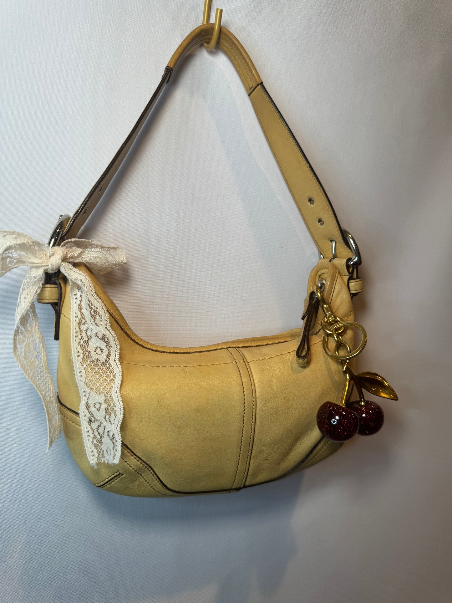 Vintage Y2K Coach Crescent Tan/yellow Mini Shoulder bag