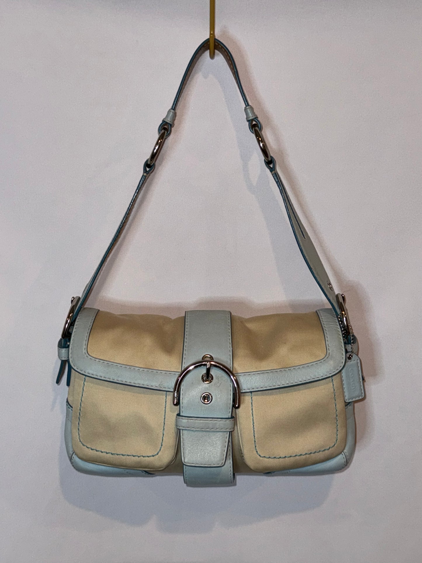 RARE Vintage Y2K Baby Blue and Cream Soho Flap Shoulder Bag