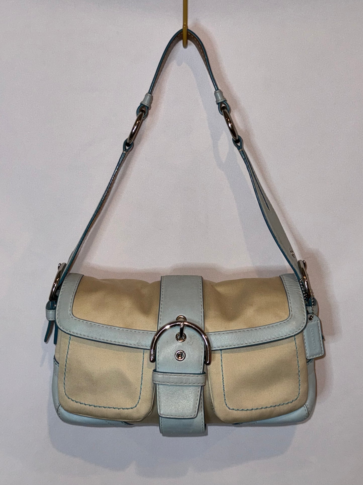 RARE Vintage Y2K Baby Blue and Cream Soho Flap Shoulder Bag