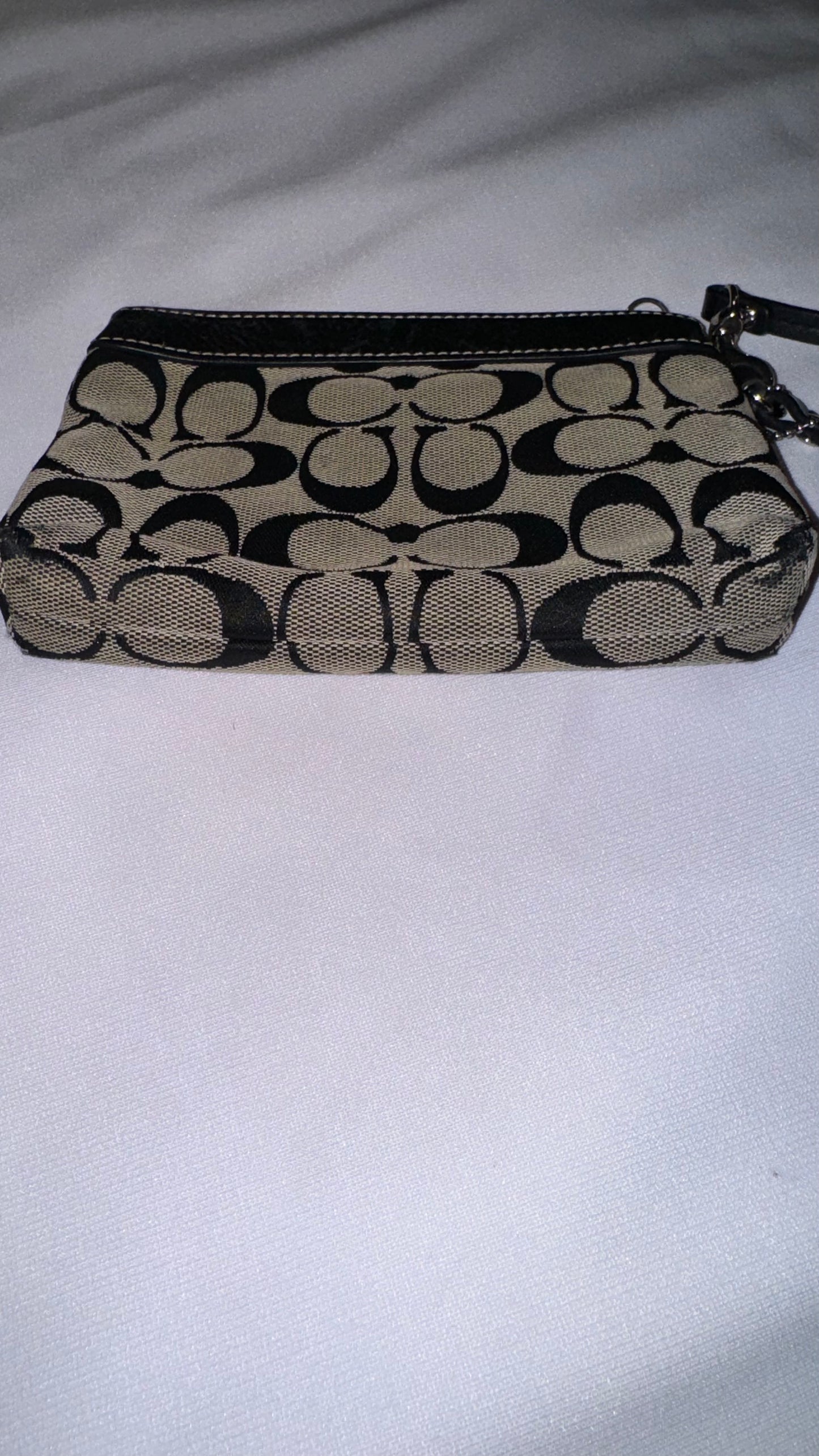 Vintage Y2K Black and Grey Jacquard Wristlet