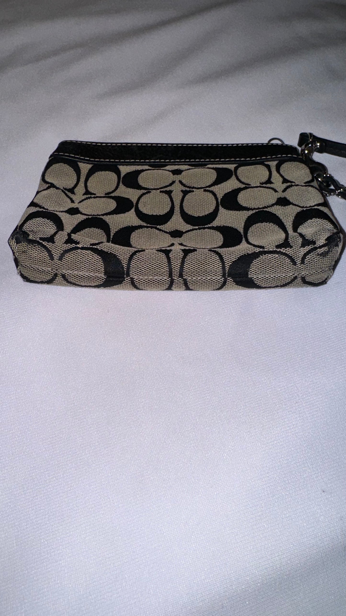 Vintage Y2K Black and Grey Jacquard Wristlet